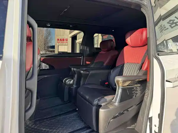 GAC Trumpchi M8 2023