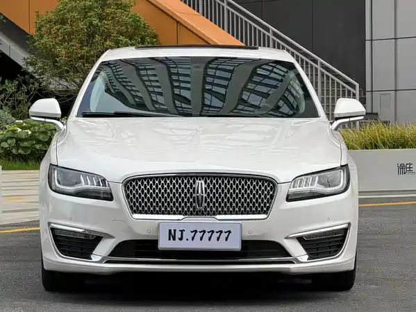Lincoln MKZ 2019
