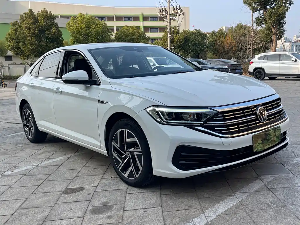 Volkswagen Sagitar 2023
