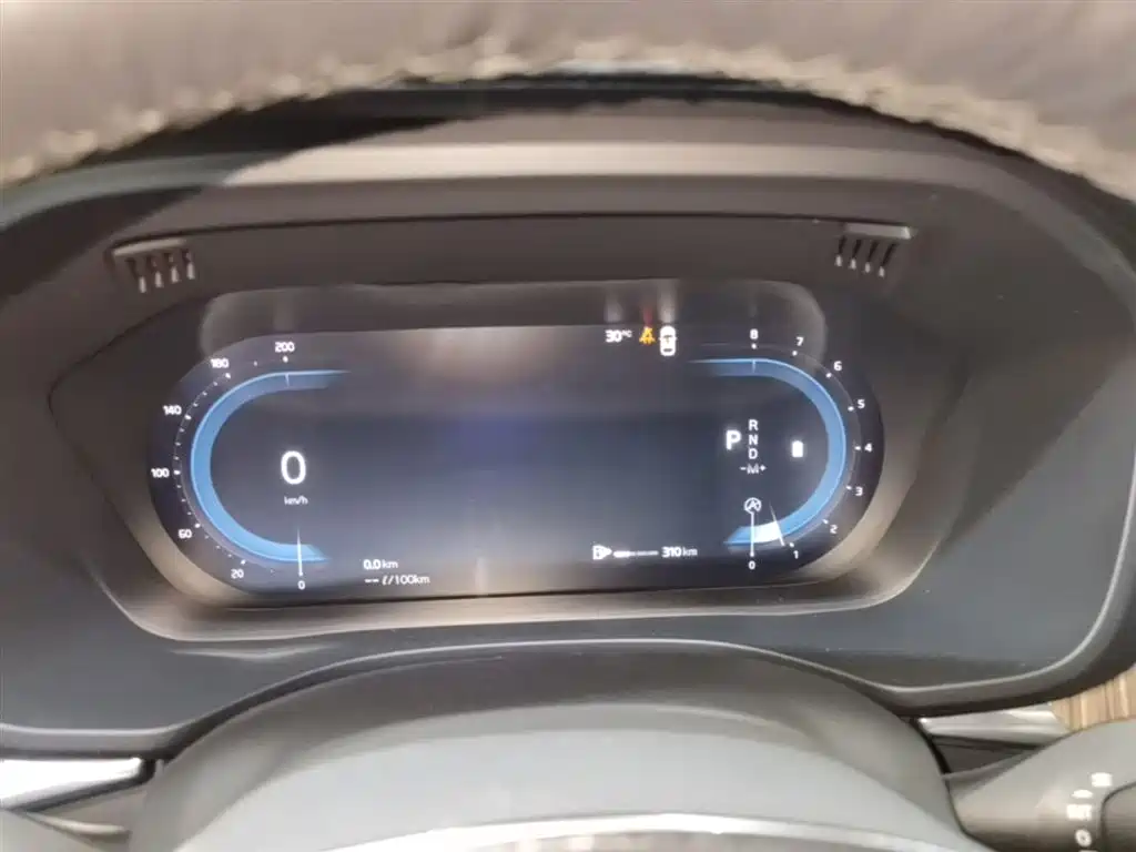 Volvo XC60 2022 — фото 18