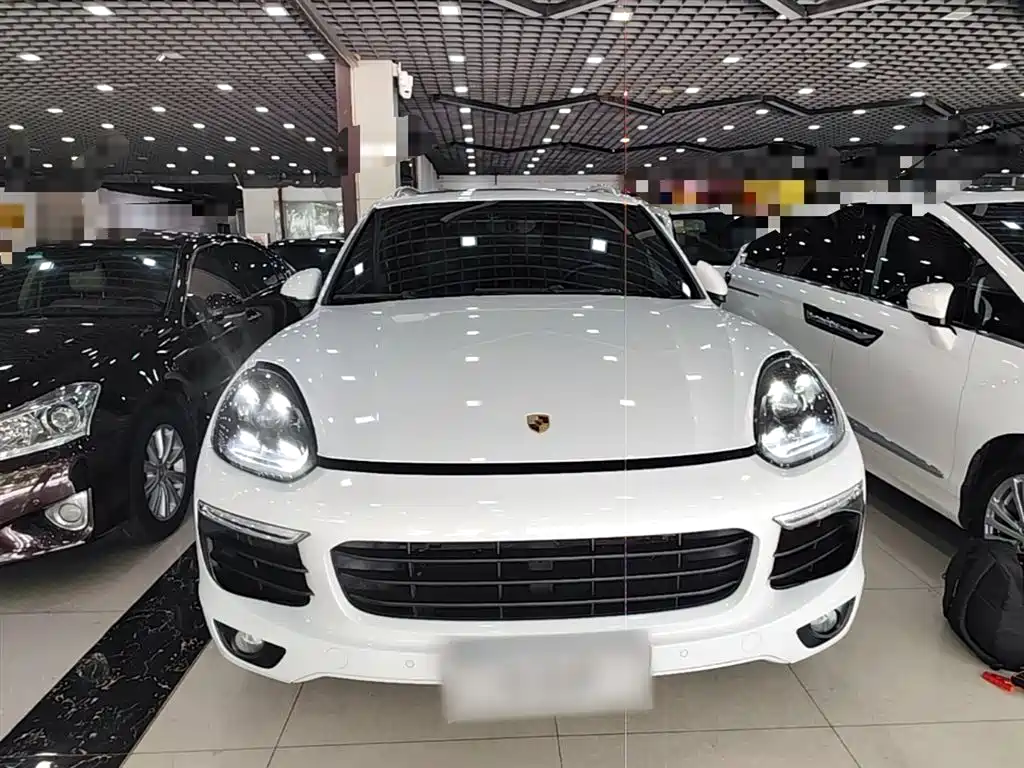 Porsche Cayenne 2015 — фото 3