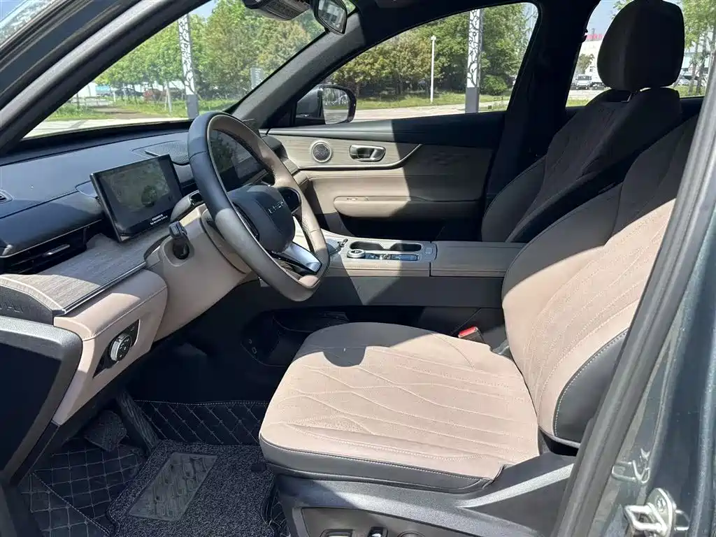 Chery Tiggo 8 PLUS 2025 — фото 10