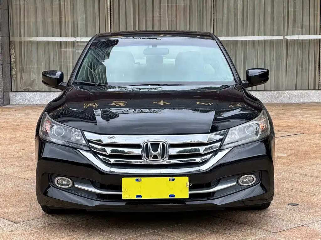 Honda Accord 2015 — фото 2