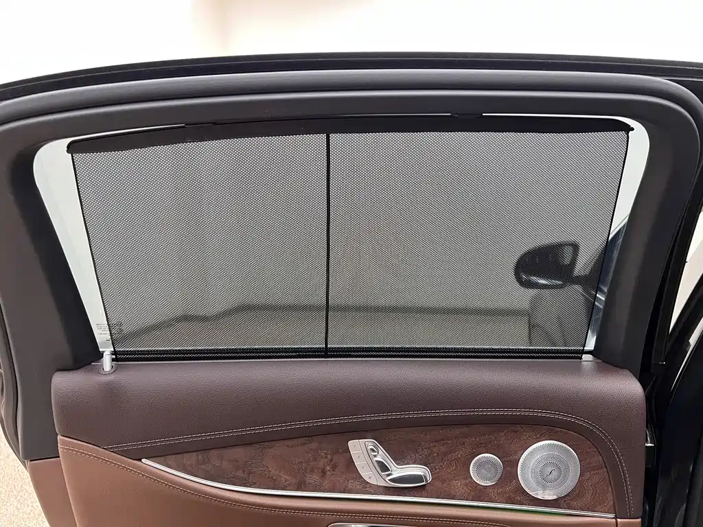 Mercedes-Benz E-Class 2021 — фото 17