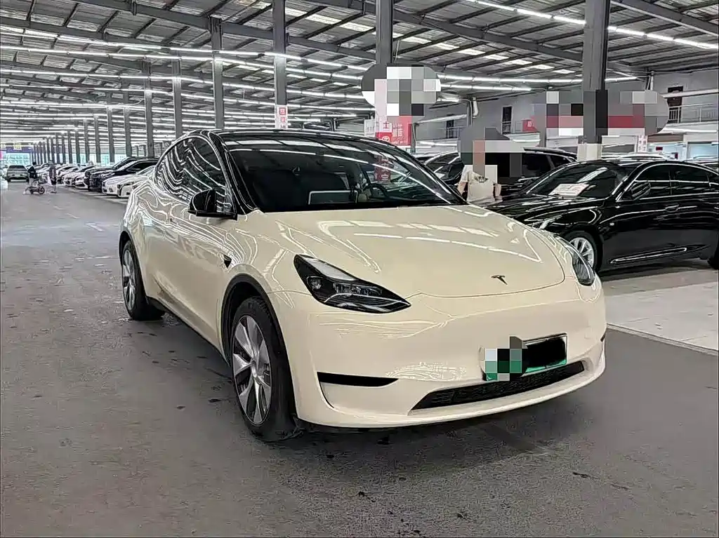 Tesla Model Y 2023 — фото 3