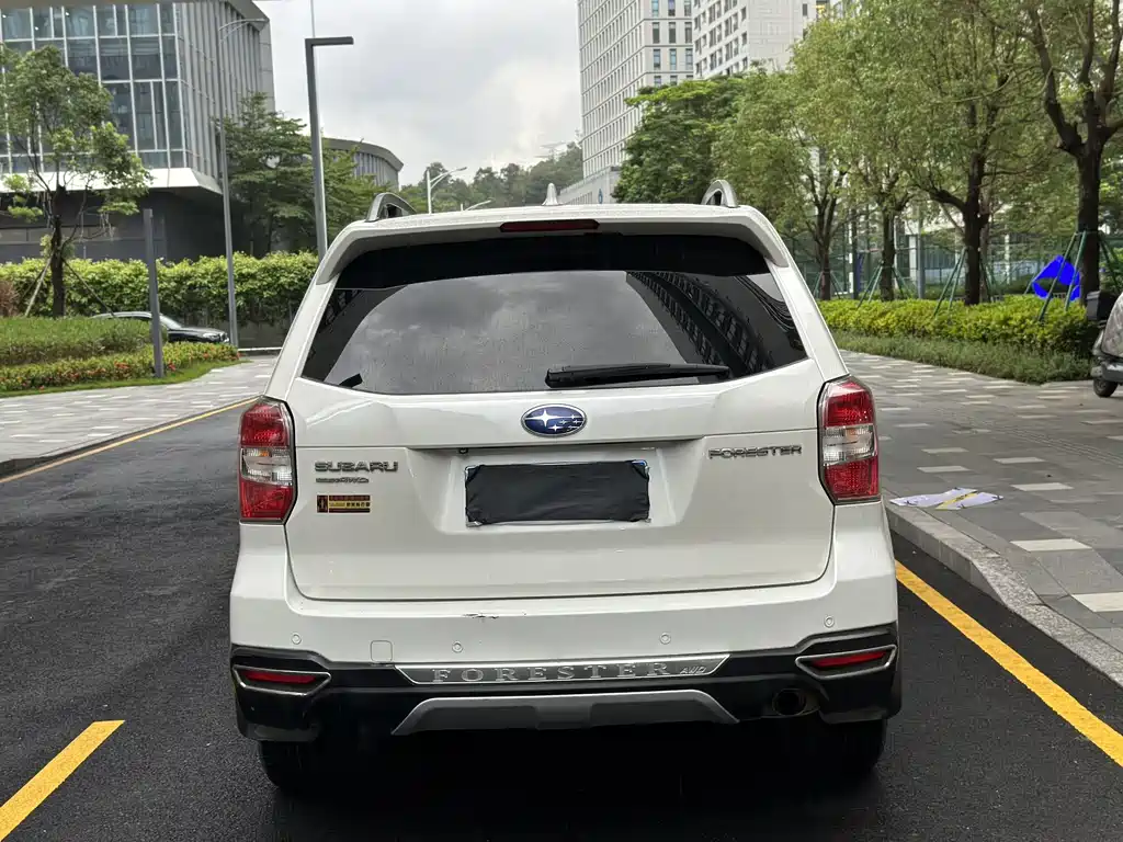 Subaru Forester 2016 — фото 8