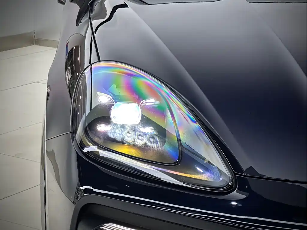 Porsche Cayenne 2020 — фото 9