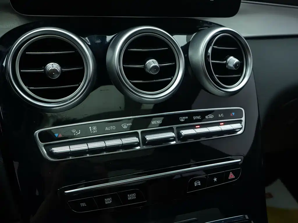 Mercedes-Benz GLC 2021 — фото 11