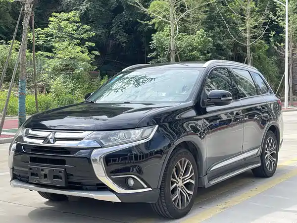 Mitsubishi Outlander 2018