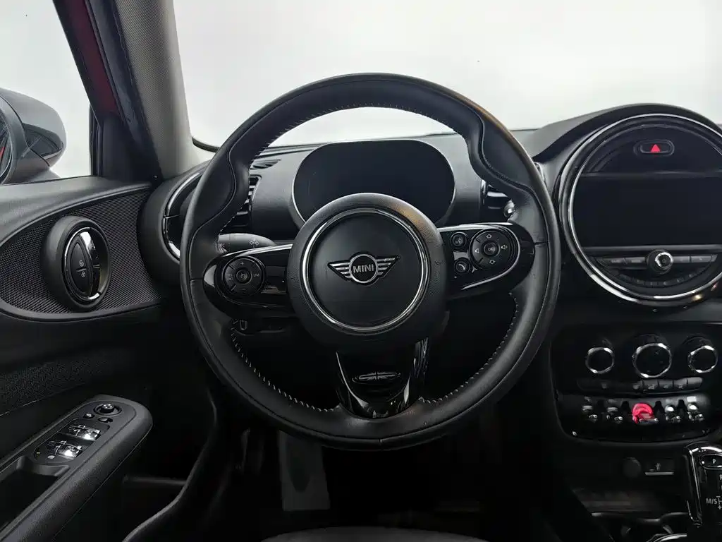 MINI Clubman 2021 — фото 11
