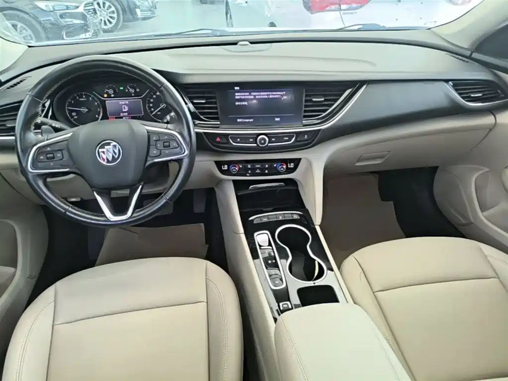 Buick Regal 2021 — фото 10