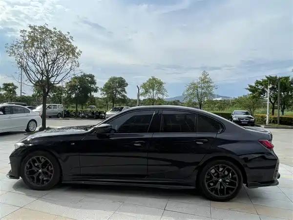 BMW 3 Series 2024