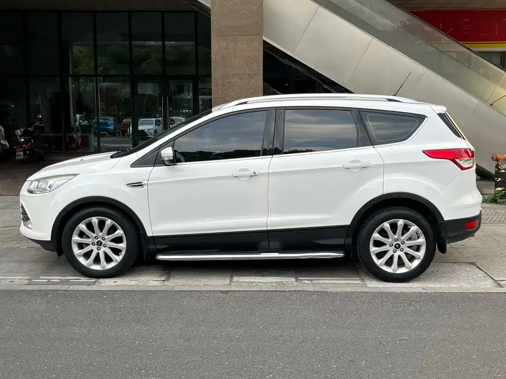 Ford Kuga 2016 — фото 3