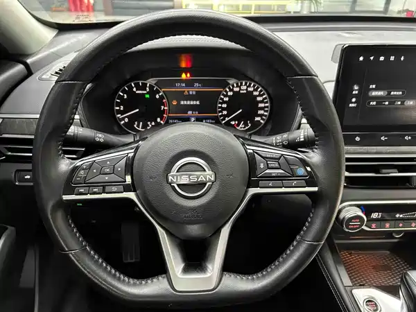 Nissan Teana 2023