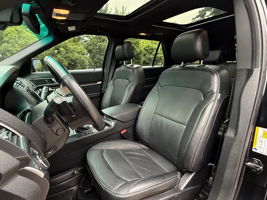 Ford Explorer 2016 — фото 17