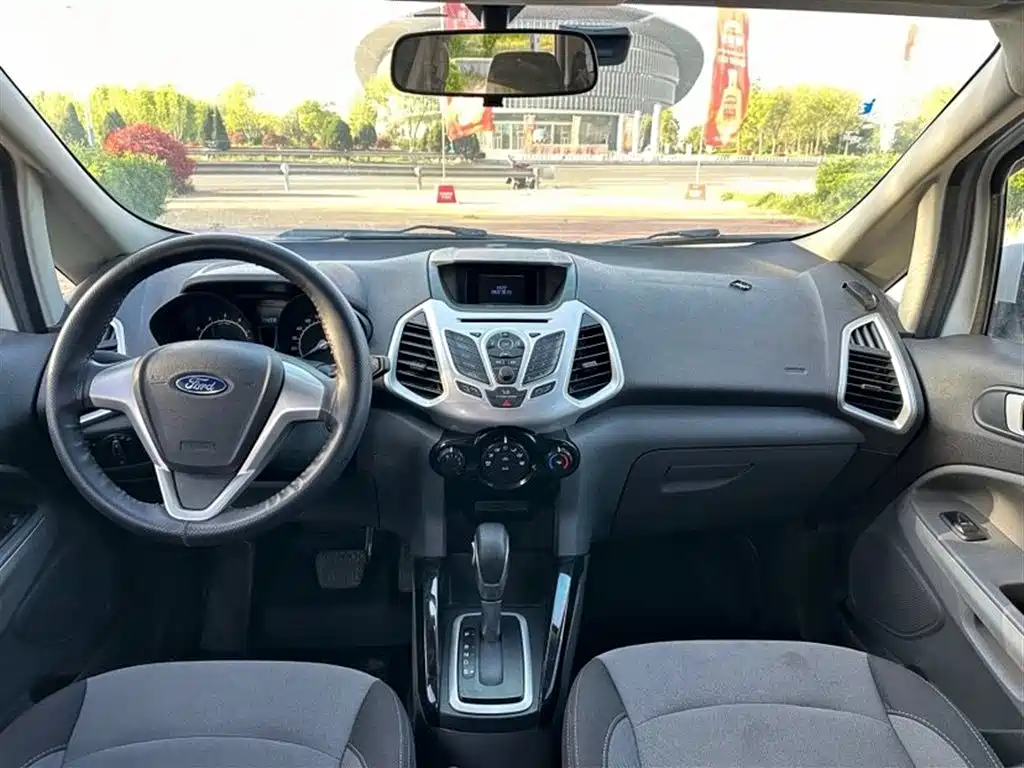 Ford Ecosport 2014 — фото 9