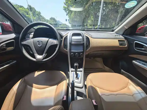 Baojun 630 2014