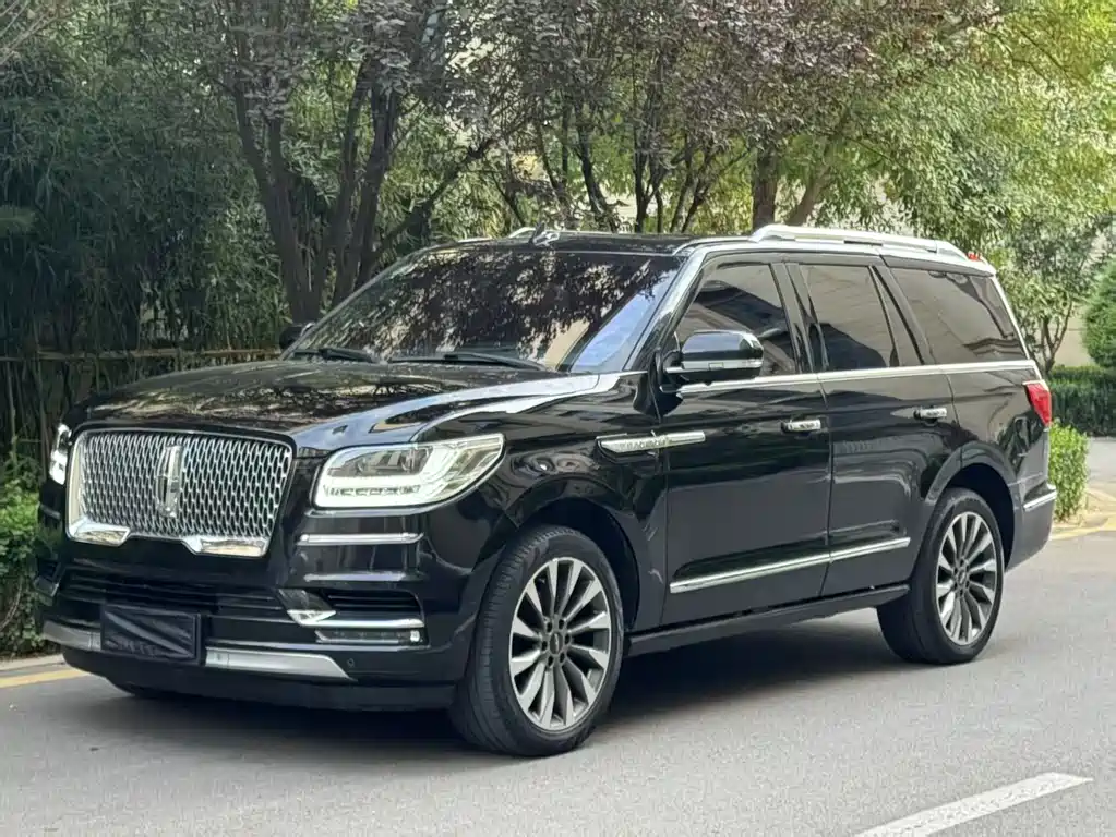 Lincoln Navigator 2019 — фото 1