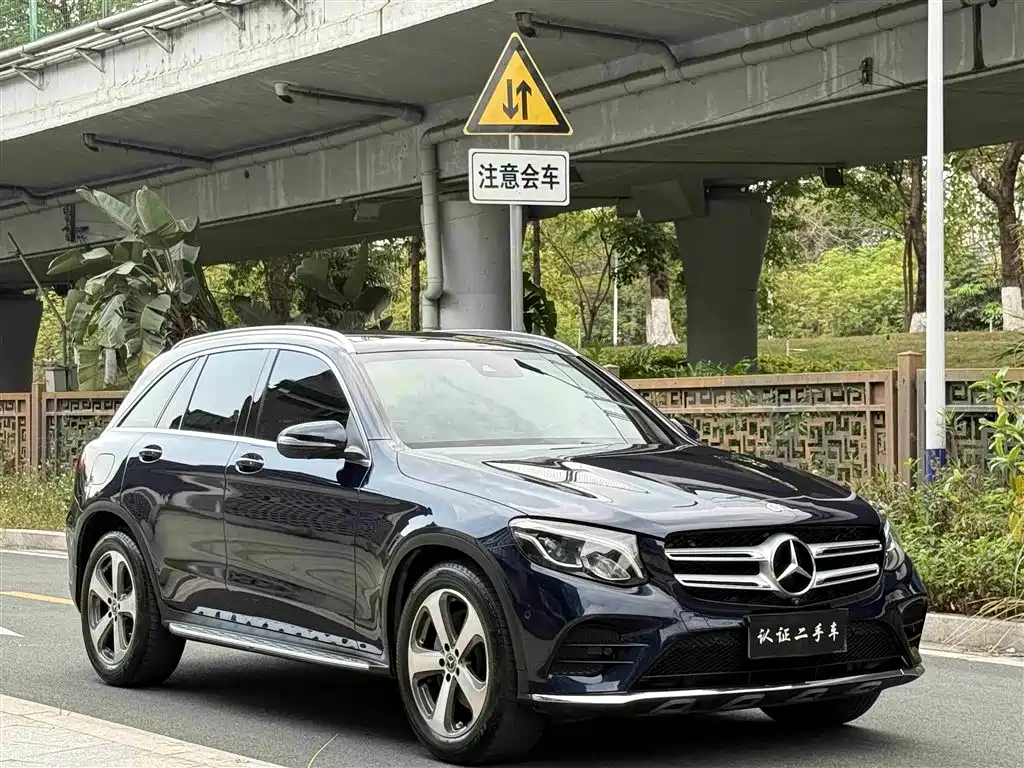Mercedes-Benz GLC 2017 — фото 11
