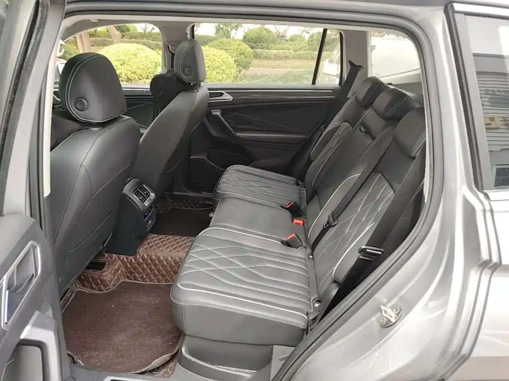 Volkswagen Tiguan L 2022 — фото 17