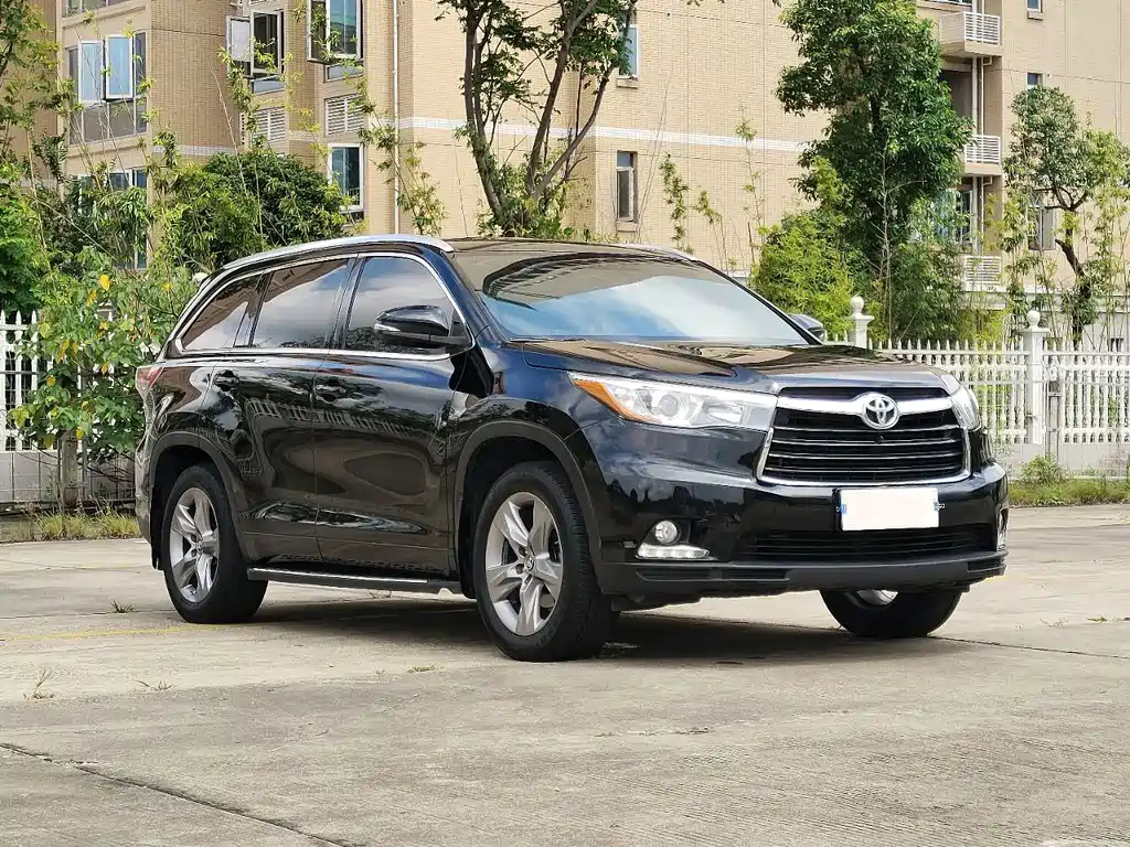 Toyota Highlander 2017 — фото 3