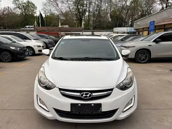 Hyundai Elantra Langdong 2016