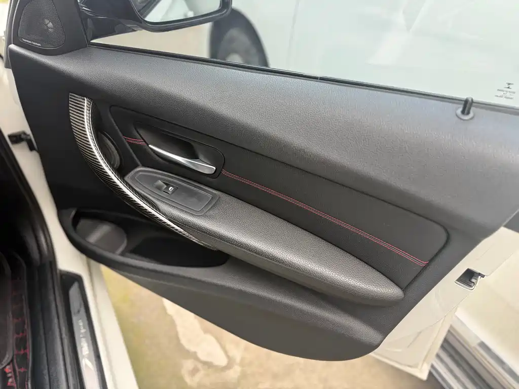 BMW 3 Series 2015 — фото 13