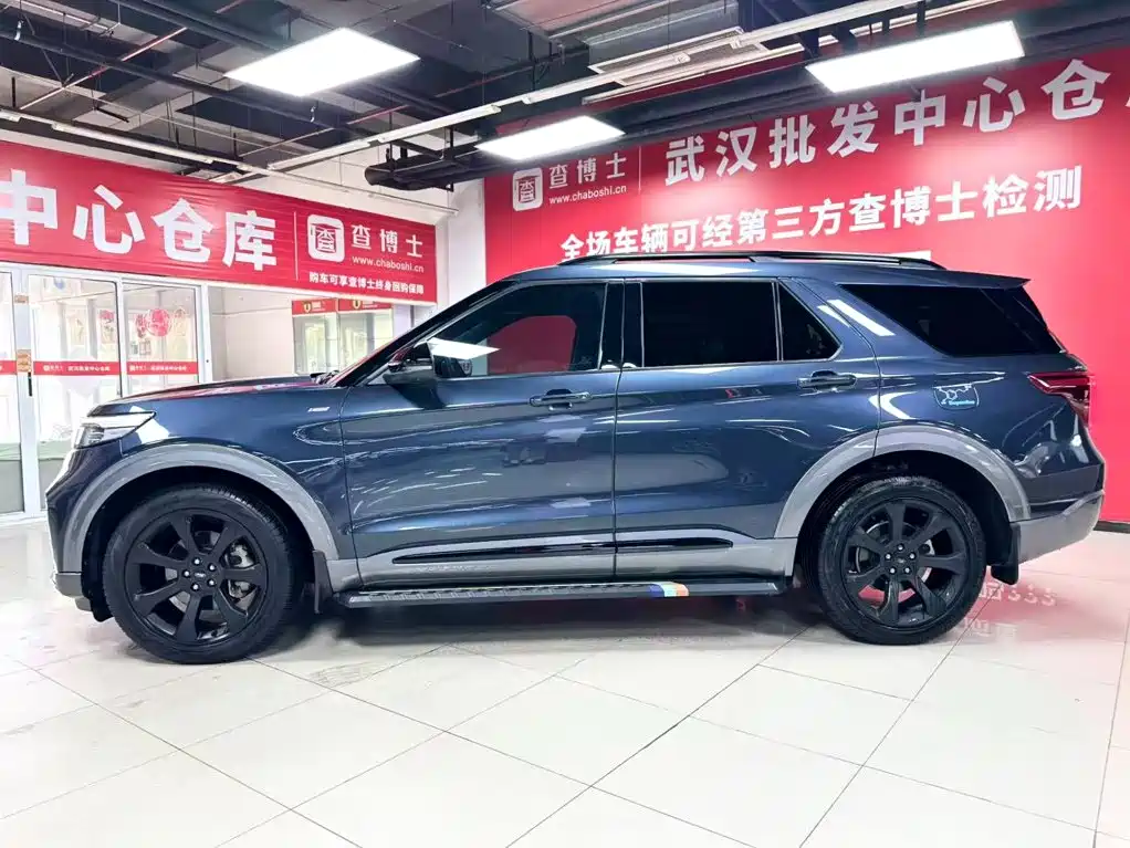 Ford Explorer 2023 — фото 4