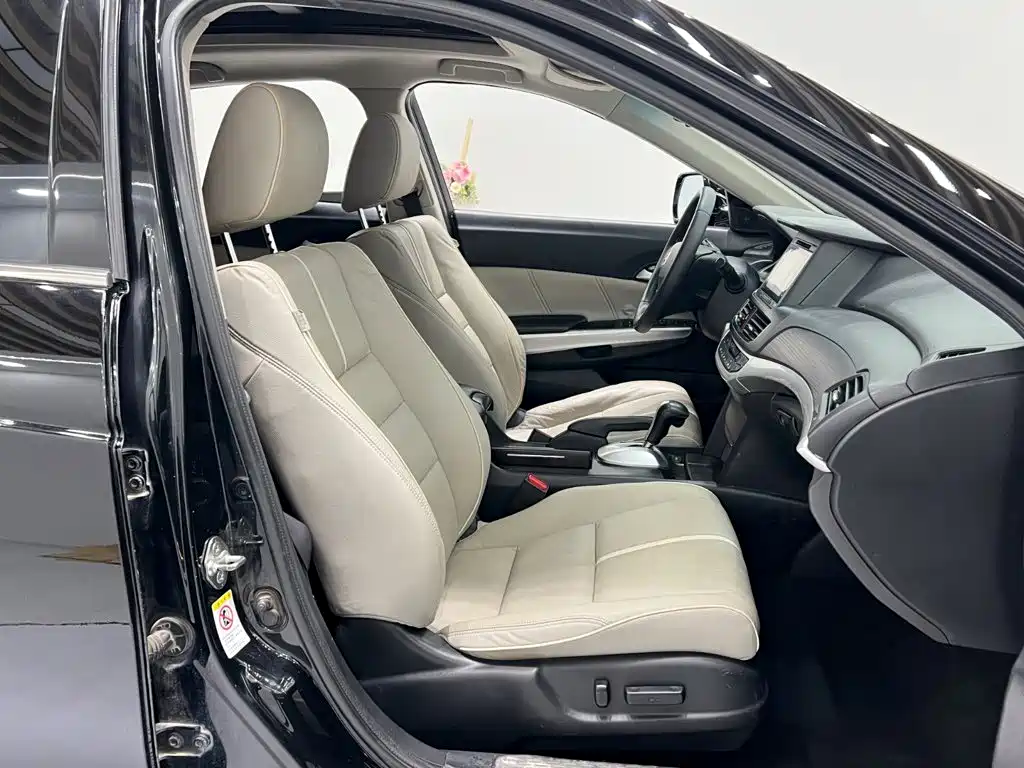 Honda Crosstour 2015 — фото 8