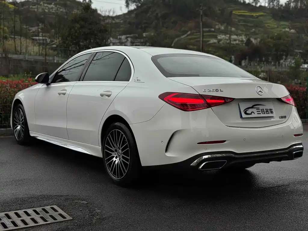 Mercedes-Benz C-Class 2023 — фото 4