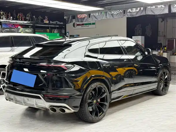 Lamborghini Urus 2022