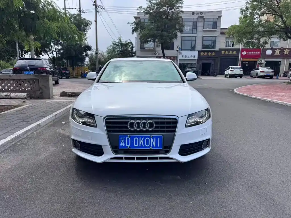 Audi A4L 2011