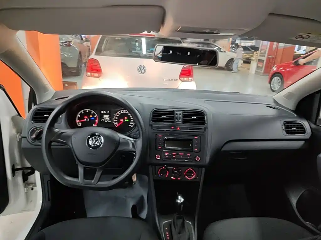 Volkswagen Polo 2018 — фото 10