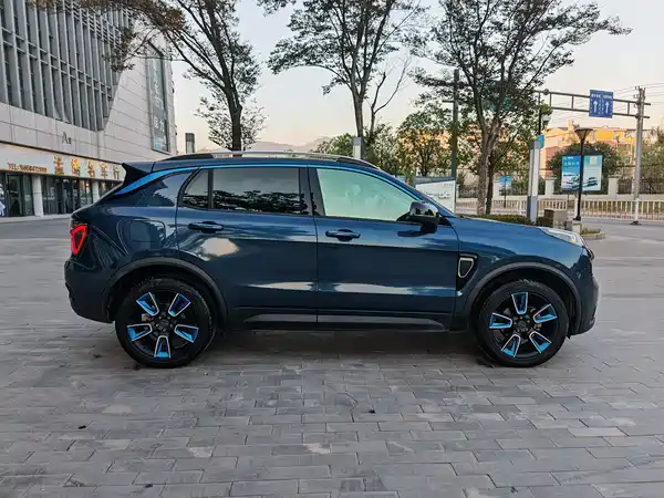 Lynk & Co 01 2019
