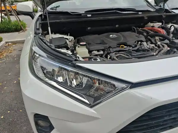Toyota RAV4 2021