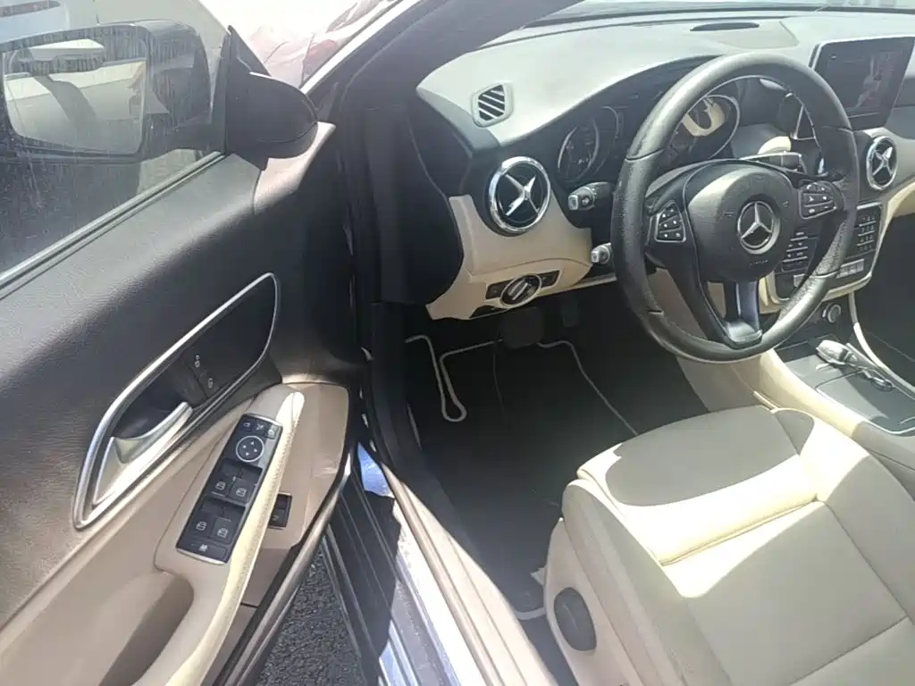 Mercedes-Benz CLA 2018 — фото 16