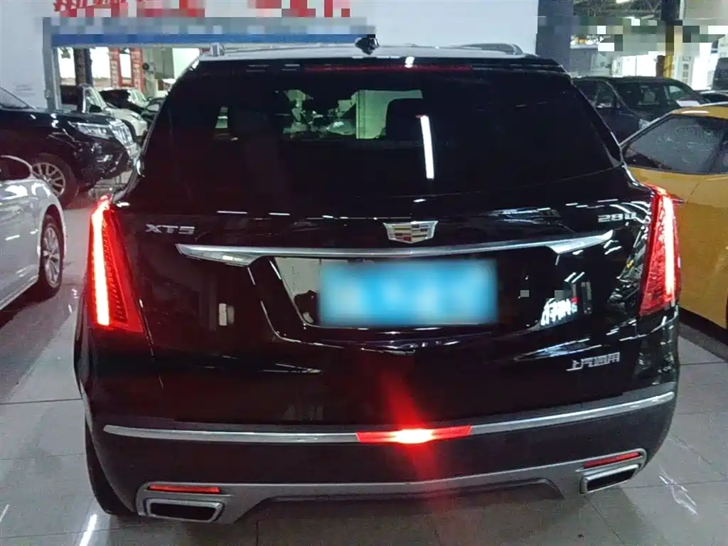 Cadillac XT5 2023 — фото 6
