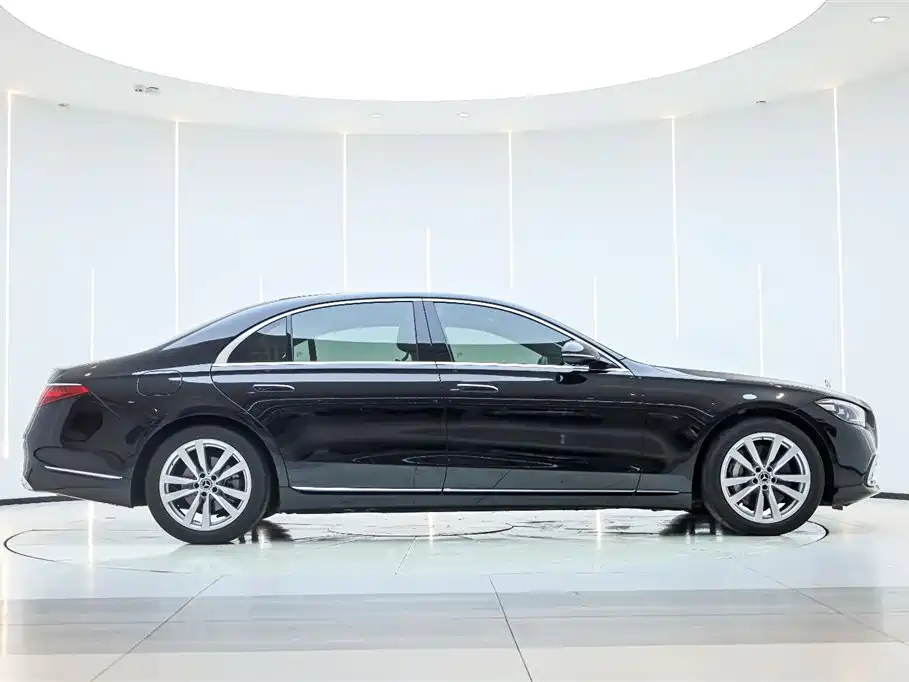 Mercedes-Benz S-Class 2024 — фото 4