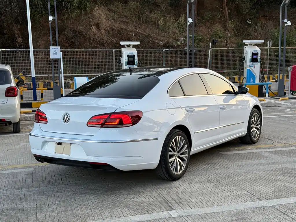 Volkswagen CC 2016 — фото 9