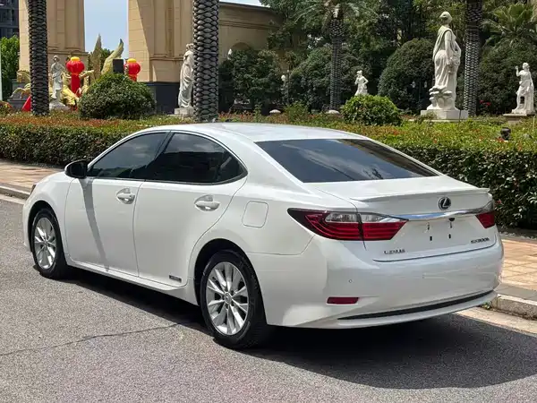 Lexus ES 2014