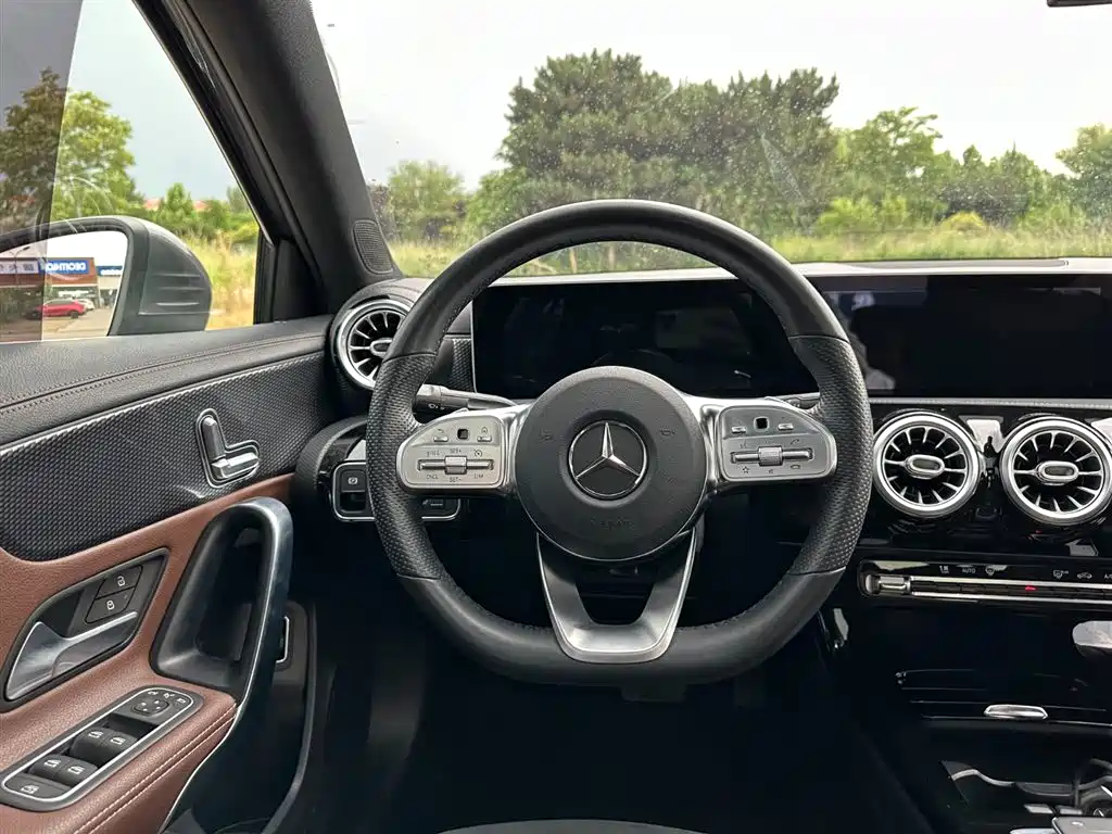 Mercedes-Benz A-Class 2020 — фото 19