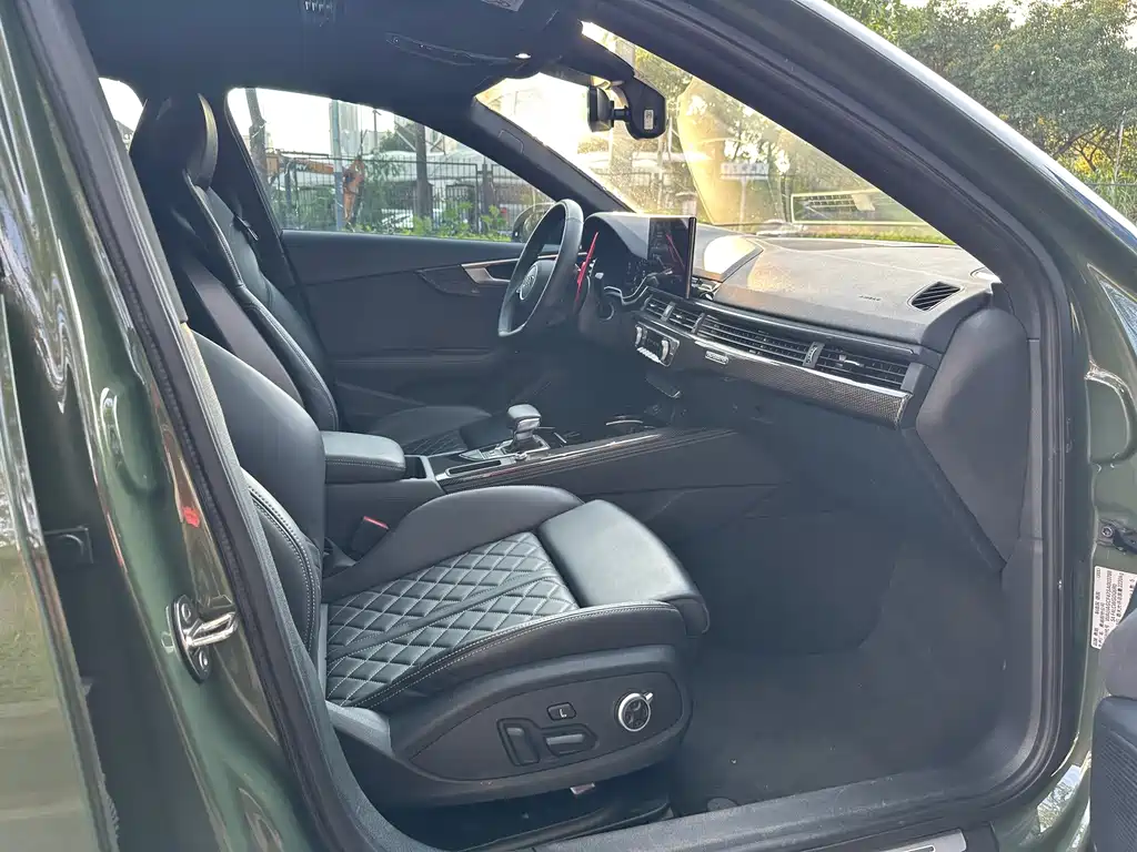 Audi S4 2025