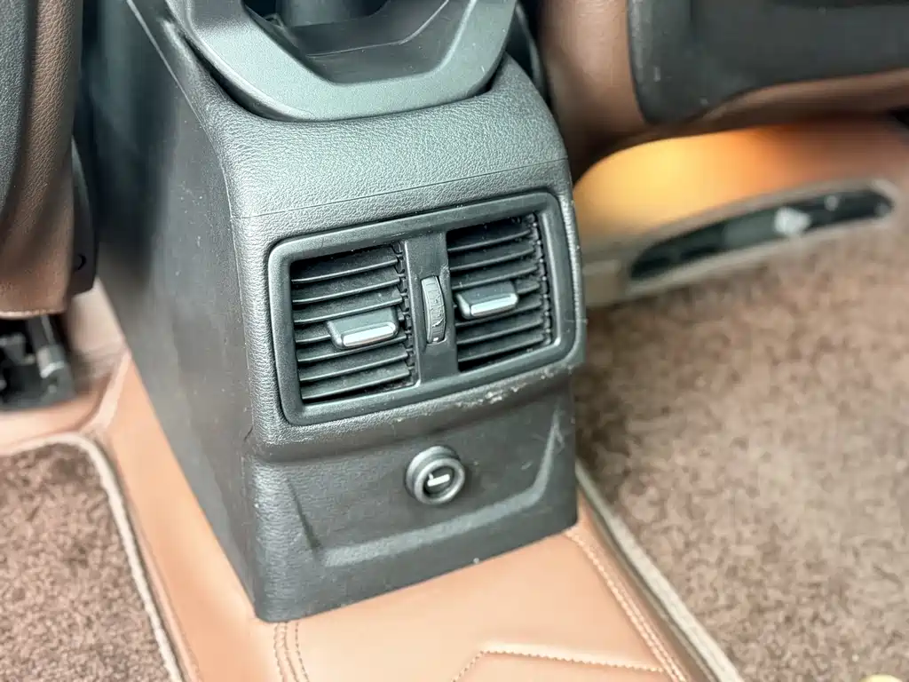 BMW X1 New Energy 2018 — фото 25