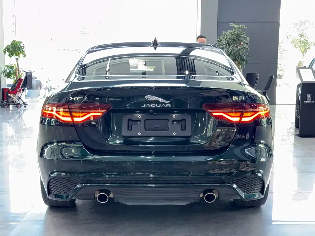 Jaguar XEL 2023 — фото 10