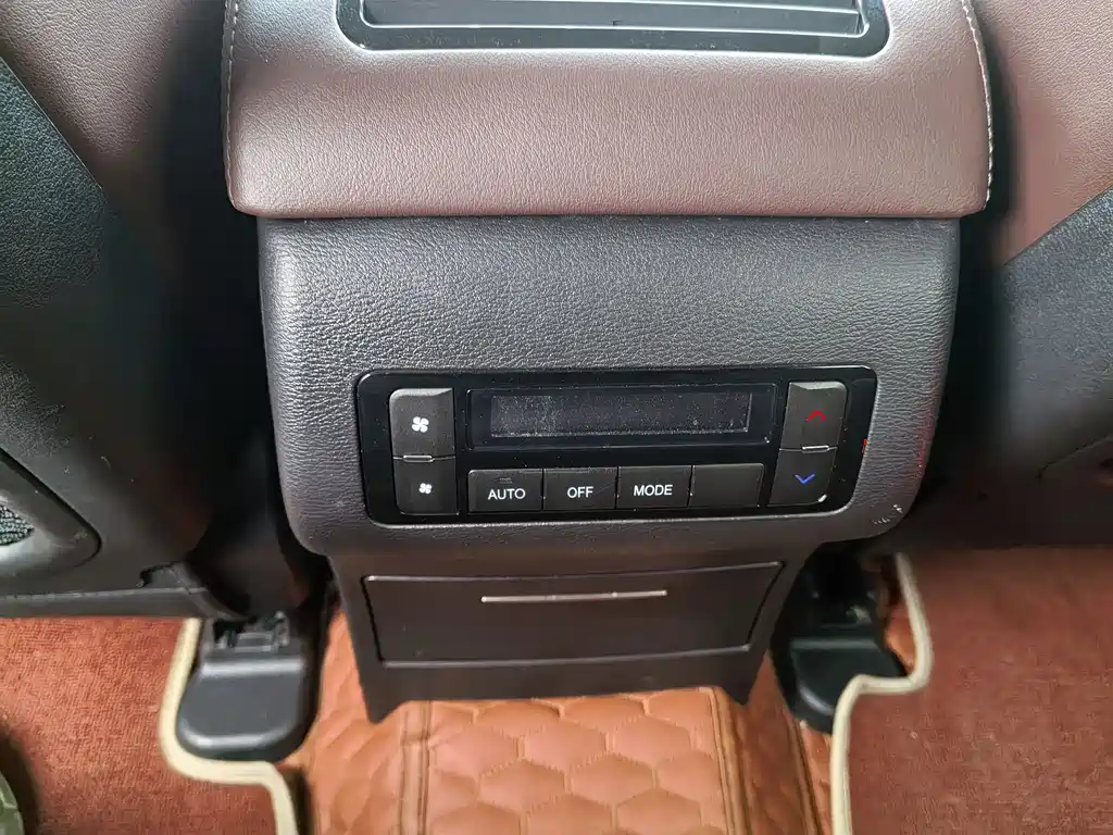 Haval H9 2021 — фото 13