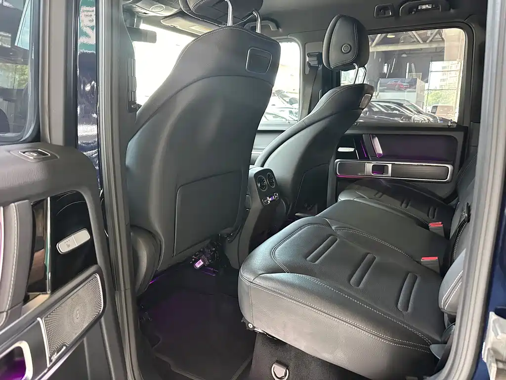 Mercedes-Benz G-Class 2023 — фото 17