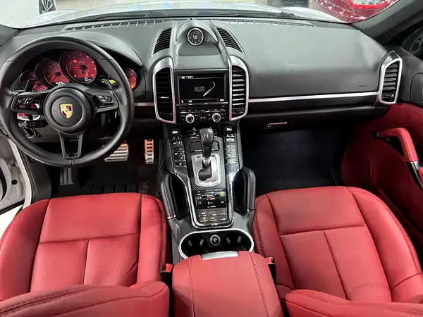 Porsche Cayenne 2011