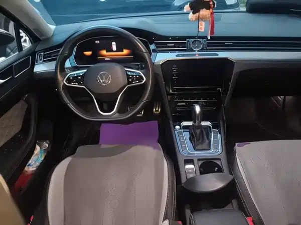Volkswagen Magotan 2024