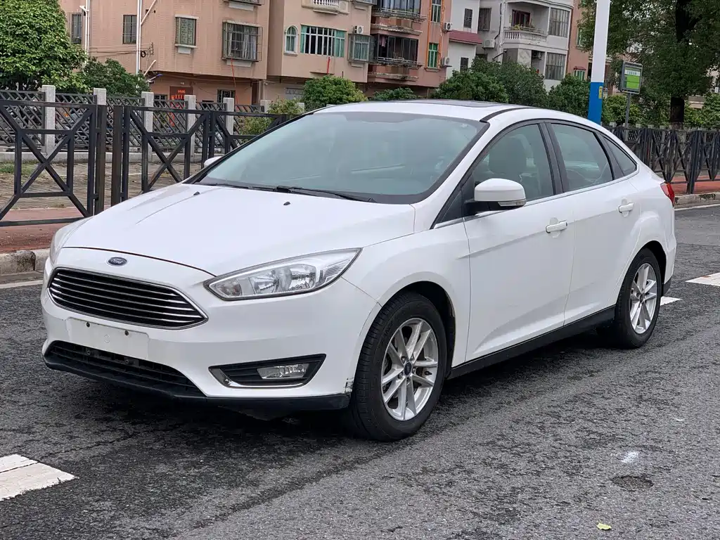 Ford Focus 2016 — фото 1