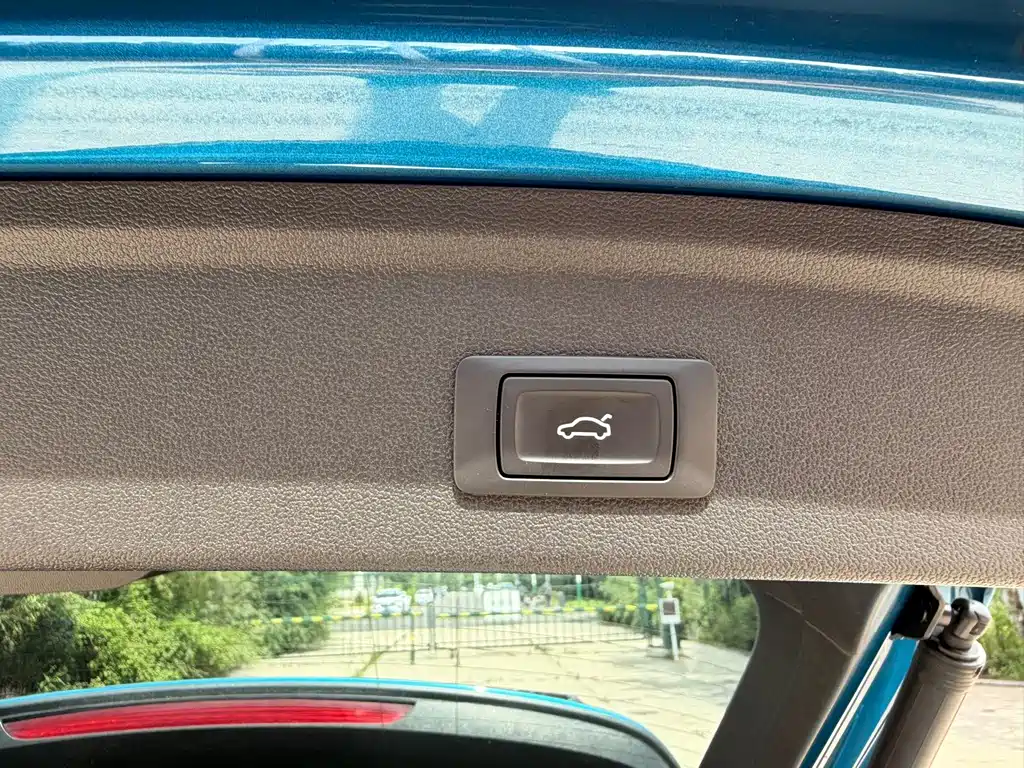 Audi A3 2022 — фото 20